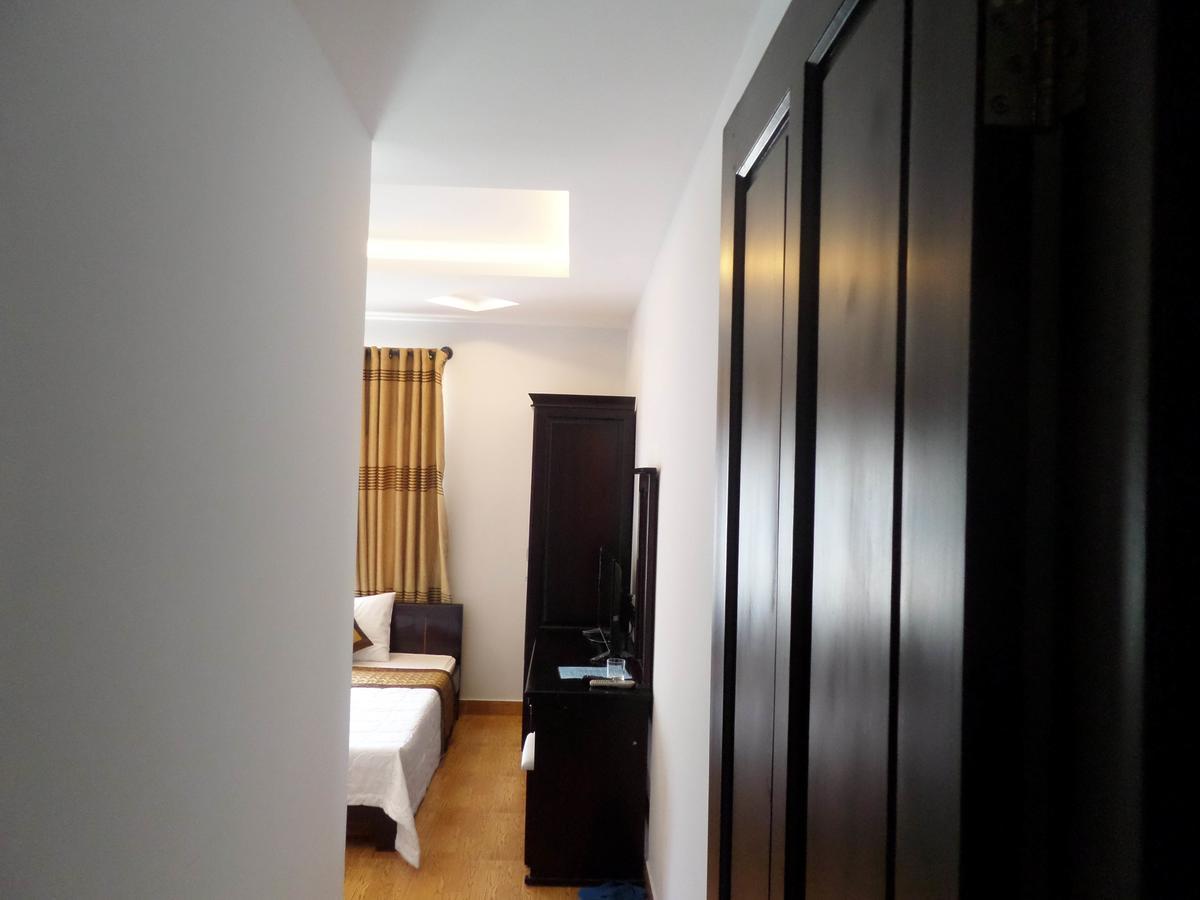 Crown Hotel Da Nang Esterno foto