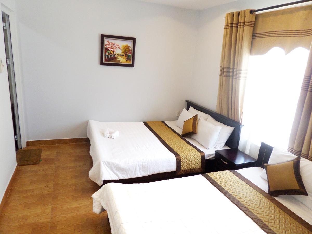 Crown Hotel Da Nang Esterno foto