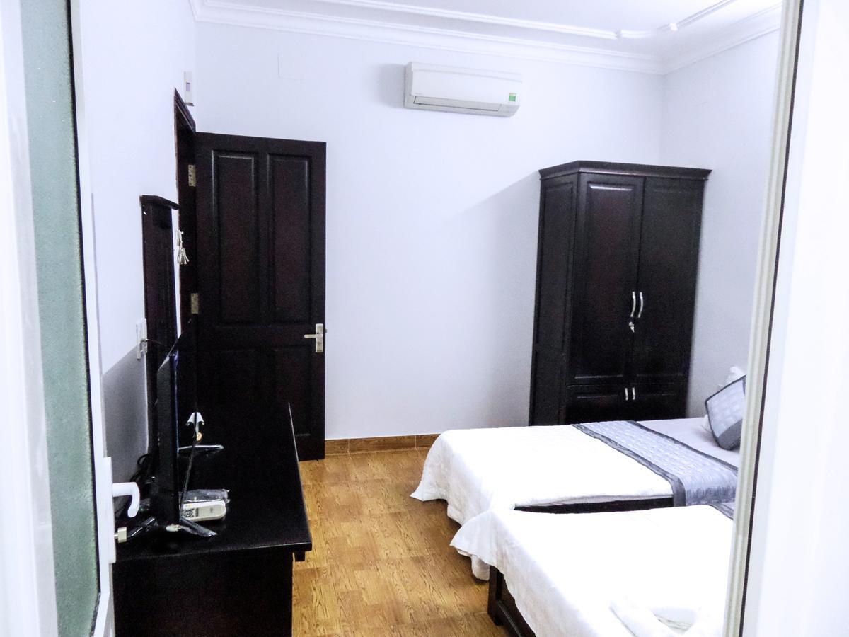 Crown Hotel Da Nang Esterno foto