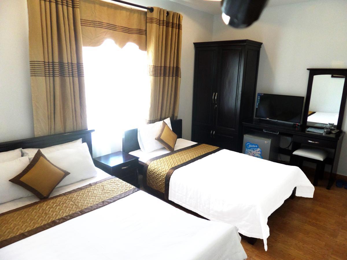 Crown Hotel Da Nang Esterno foto