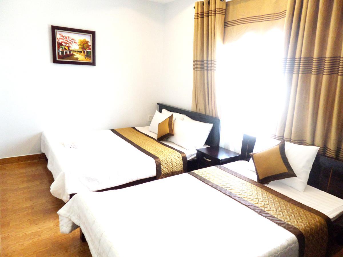 Crown Hotel Da Nang Esterno foto