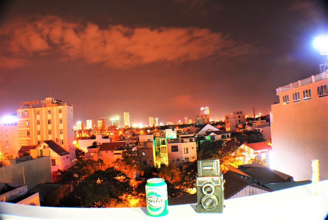 Crown Hotel Da Nang Esterno foto
